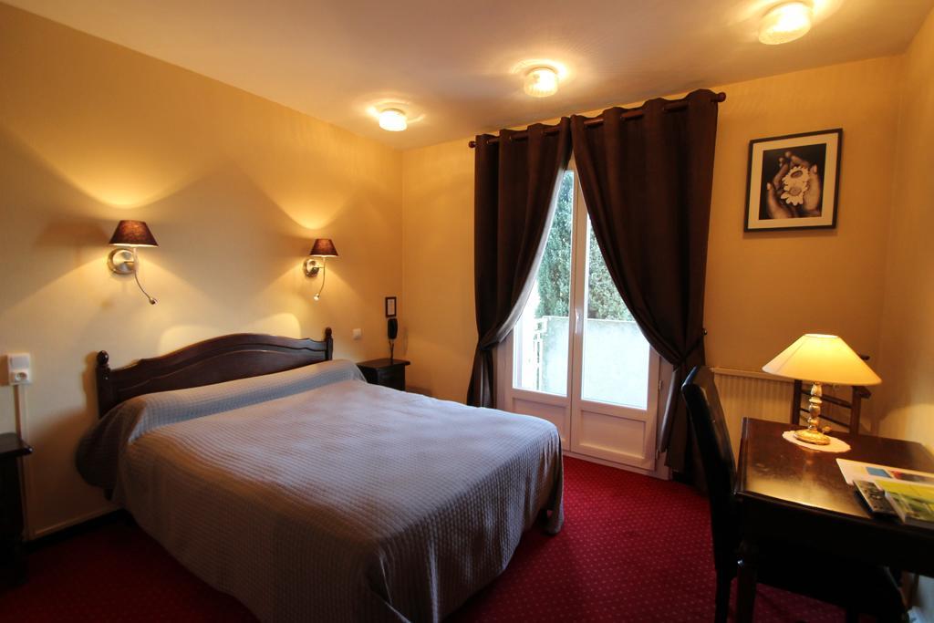 Hotel Le Valaurie Saint-Nazaire  Exterior photo