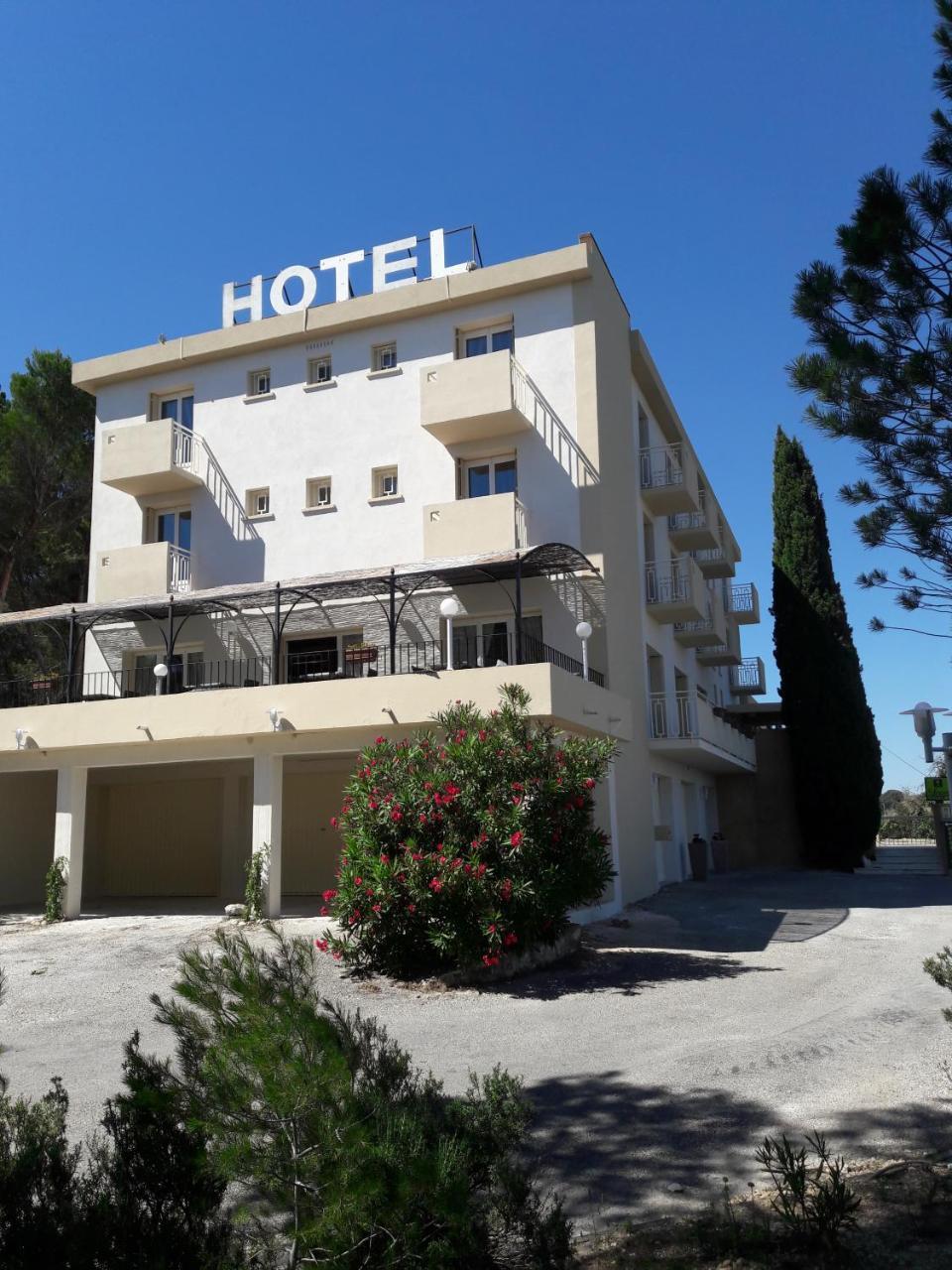Hotel Le Valaurie Saint-Nazaire  Exterior photo